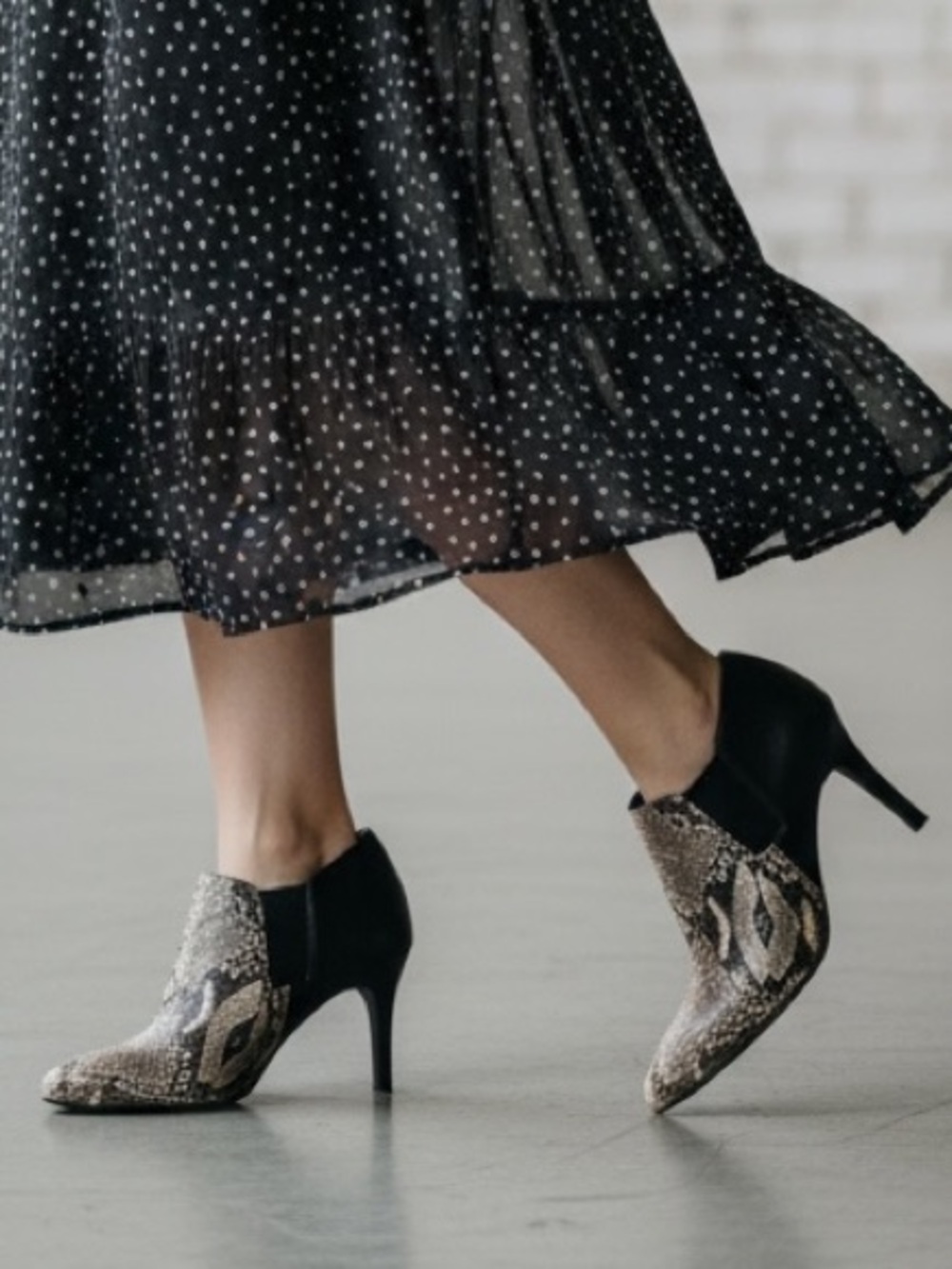 Cole Haan Leather Black Snake Print Slip On Sexy High Heel Ankle Bootie Size 7